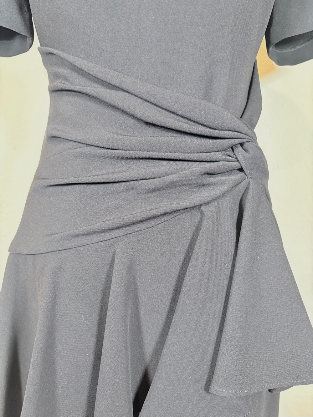 Cinq a Sept Fontaine Crewneck Flounce Black Mini Dress Size 2 - Picture 6 of 10